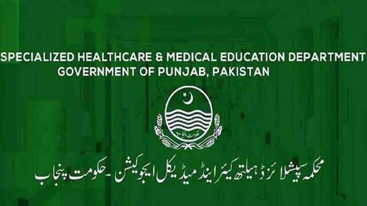 پنجاب کے محکمہ صحت کے گیٹ پر صحافیوں کو مبینہ زبانی حکم کے تحت روکنے کا معاملہ، تحریری پابندی کہاں ہے؟