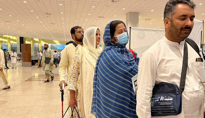 انسانی سمگلر اس مقصد کے لیے عمرہ ایک نیا ذریعہ بن کر سامنے آیا ہے کیونکہ لوگوں کا خیال ہے کہ سعودی عرب میں سختی کم ہے اور کم سوالات پوچھے جاتے ہیں