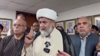 راجہ ناصر عباس کا پرامن احتجاج اور غیر مشروط مذاکرات پر زور، ’ہمارے ہاتھوں میں ہتھیار نہیں قرآن ہوگا‘