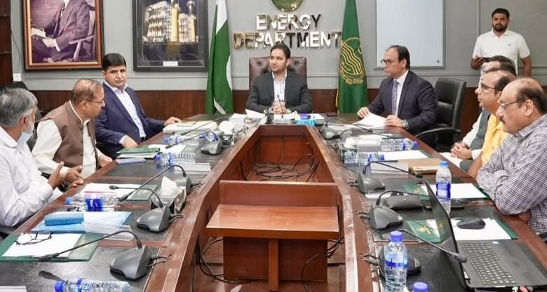 برقی تنصیبات کی حفاظت، معیار اور لائسنسنگ نظام کا تفصیلی جائزہ،صوبائی وزیر توانائی کی زیرِ صدارت لائسنس یافتہ برقی ٹھیکیداروں کا اہم اجلاس