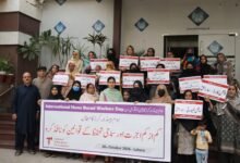 مہنگائی کے دور میں گھریلو مزدور فی گھنٹہ صرف 50 روپے اجرت لینے پر مجبور، معاشی استحصال کا انکشاف