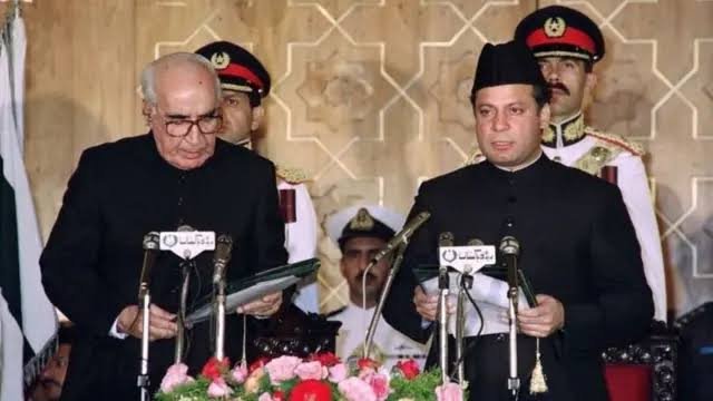 نواز شریف اور غلام اسحاق خان کی رخصتی کیسے ممکن ہوئی؟ کاکڑ فارمولے کی مکمل کہانی