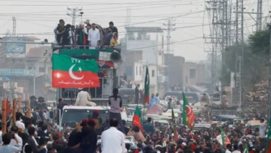 خیبر پختونخوا میں ایمرجنسی اور گورنر راج کے بعد صوابی میں پی ٹی آئی کا لانگ مارچ غیر مؤثر، اہم مقامات پر پولیس تعینات